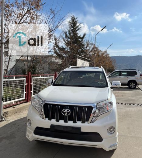 تۆیۆتا لاندكروزر پرادۆ 2016